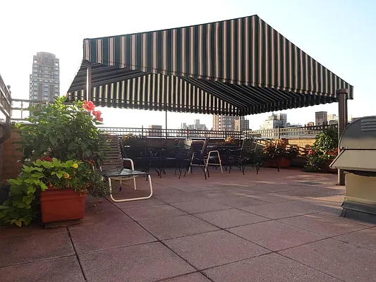 Rented by Keller Williams NYC | media 28
