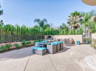 260 Starlight Crest Dr, La Canada Flintridge, CA 91011