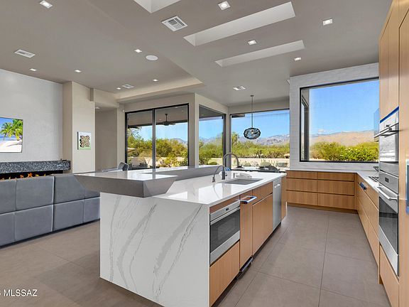 2nd image of 1360 N Tanque Verde Loop Rd