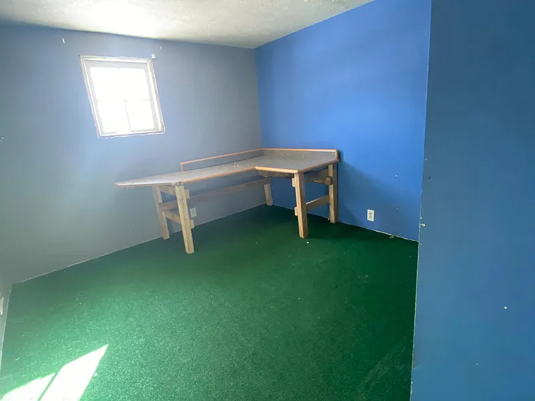 laundry room/bedroom 4