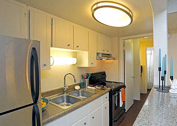 2nd image of 1001 S Havana St APT 311