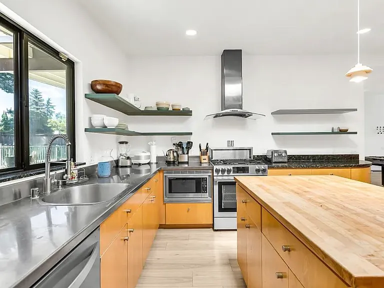 8712 Celery Ct — Photo 8