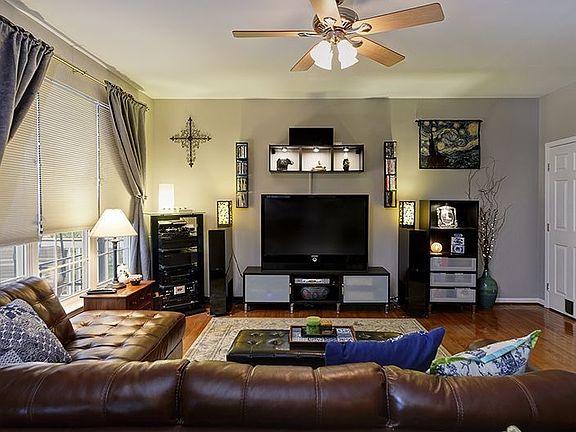 Spacious family room 