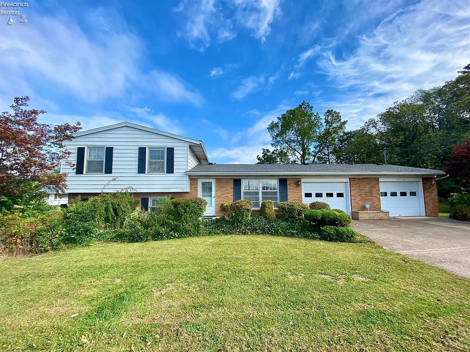 2707 E Perkins Ave photo 1