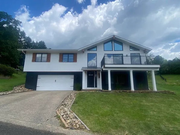108 Crestview Dr, Morgantown, WV 26505