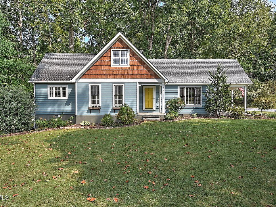 1st image of 512 Dogwood Ln