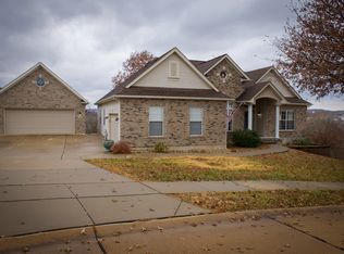 518 Windy Hills Dr, Washington, MO 63090