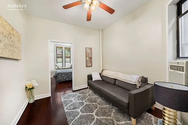Sold by Sotheby's International Realty | media 1