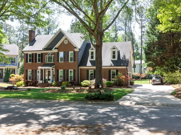 4920 Sun Lake Ct, Holly Springs, NC 27540