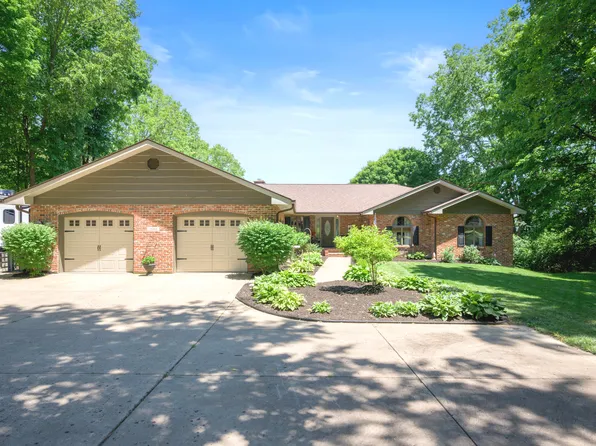 1080 Chipmunk Ln, Pendleton, IN 46064