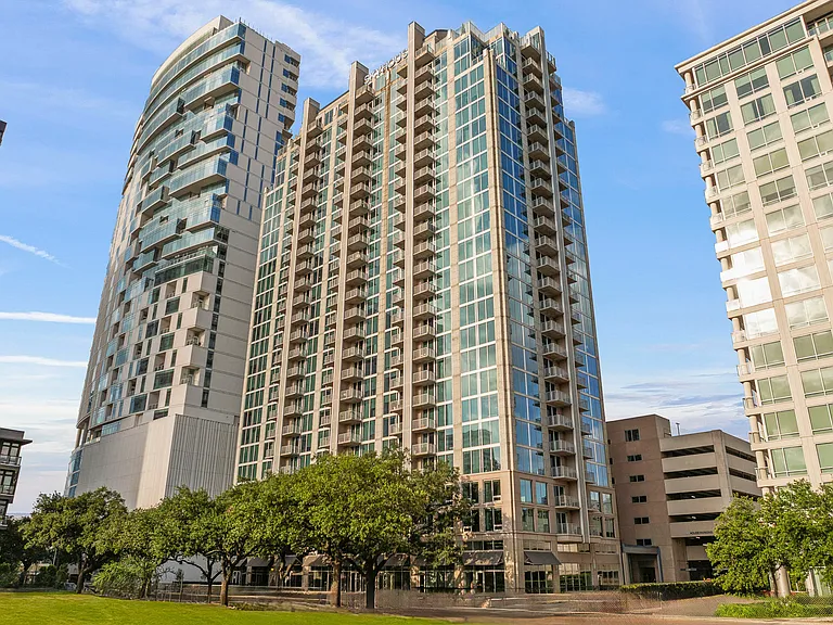 Located in Houston's River Oaks and Galleria neighborhoods