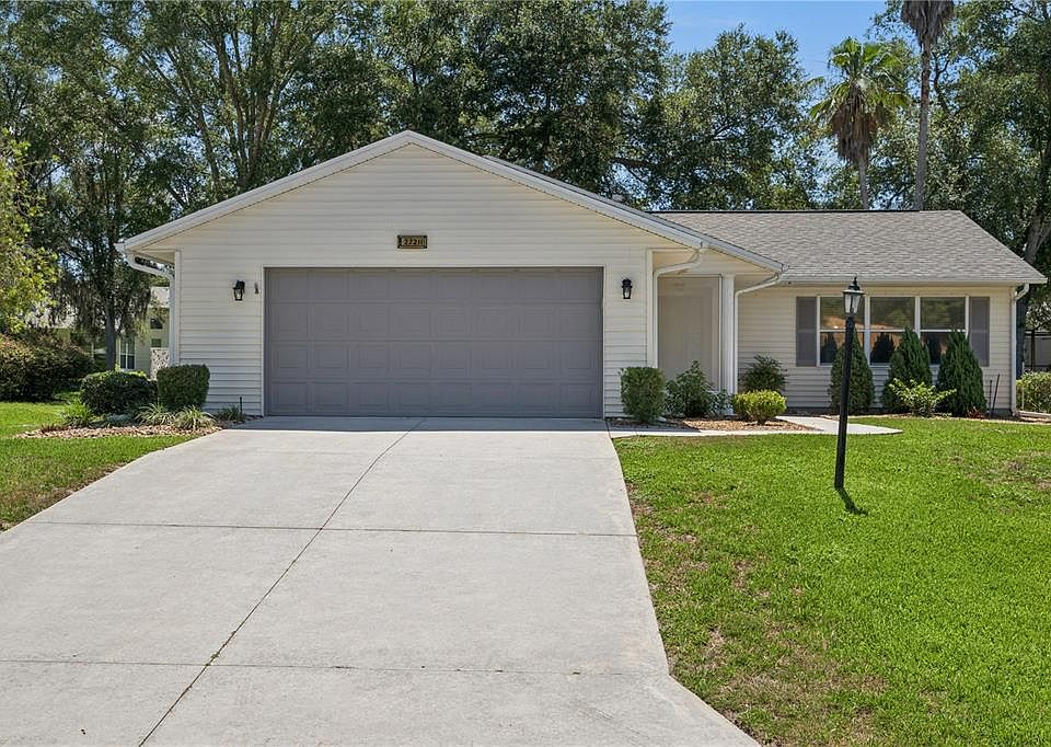 1st image of 27211 Racquet Cir