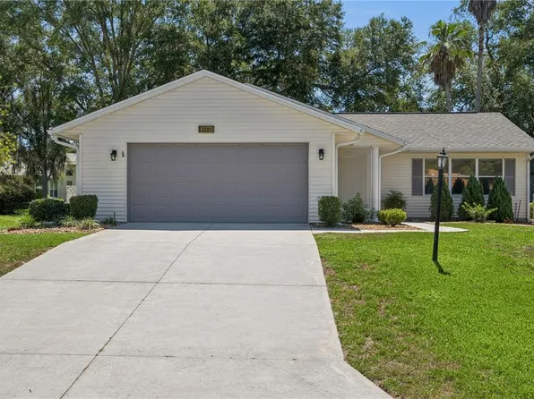 27211 Racquet Cir, Leesburg, FL 34748