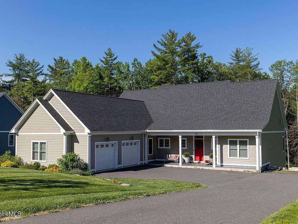 1st image of 7 Thrushwood Ln