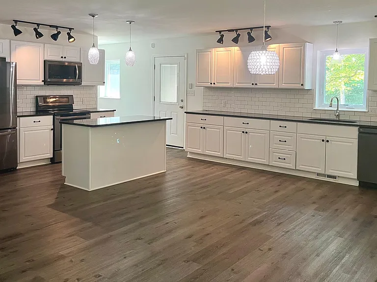 3009 Frenchtown Rd — Photo 9
