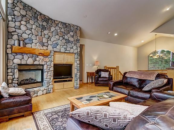 5th image of 608 Tehama Dr