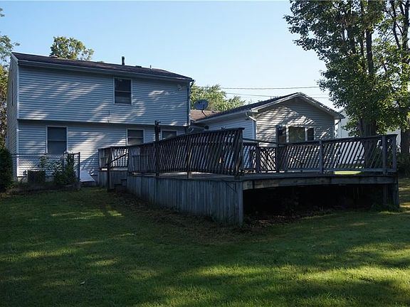 4th image of 53 Sandstone Dr