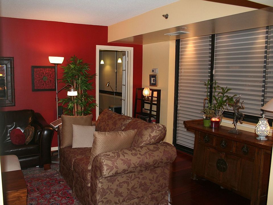 1st image of 1805 Crystal Dr APT 813S