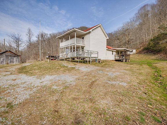 2nd image of 547 Wynding Way