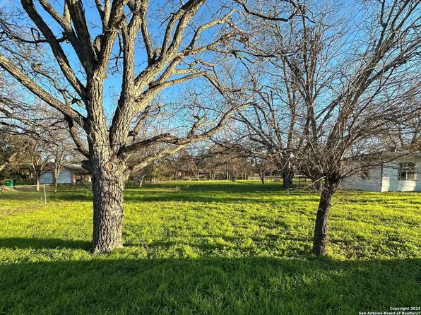 TBD Lafayette St LOT 6, Castroville, TX 78009