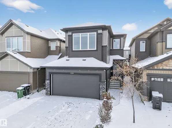 2084 Graydon Hill Cres SW, Edmonton, AB T6W 4C7