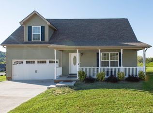 6423 Christian Springs Dr, Corryton, TN 37721