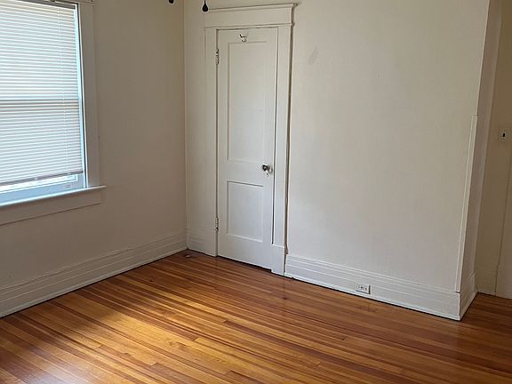 4th image of 3309 Wilson Ave