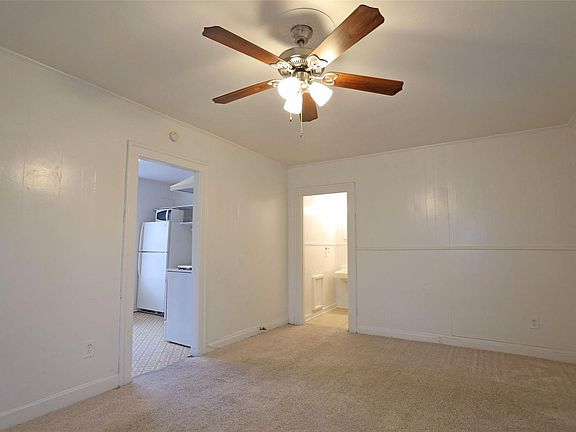 4th image of 1135 W Clay St #1133C