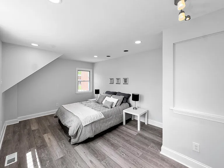 5209 Cuthbert Ave — Photo 13