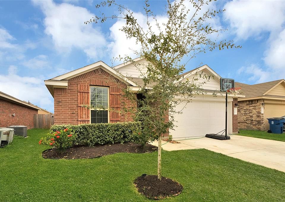 1st image of 15438 Bonita Grulla Way
