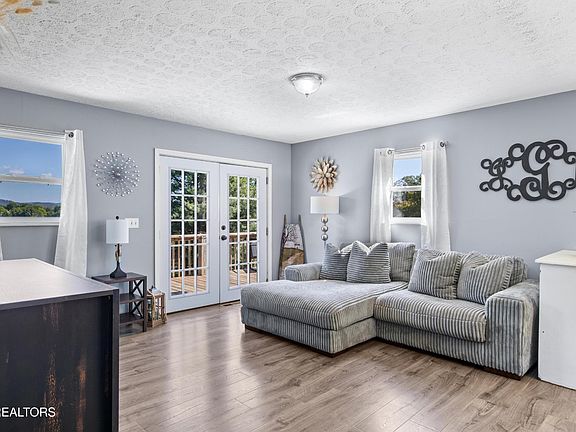 5th image of 199 Honey Creek Ln