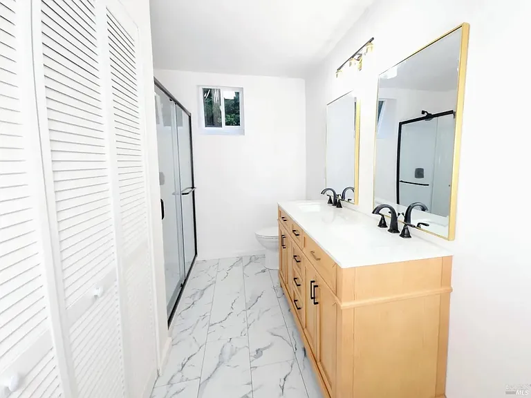 8080 Surprise Valley Rd — Photo 12