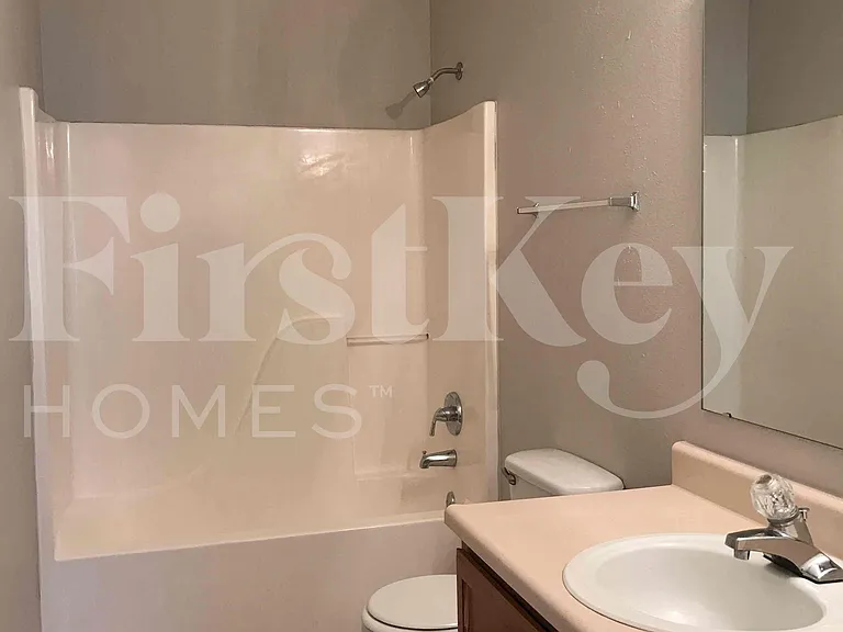 11205 Fall Dr — Photo 10
