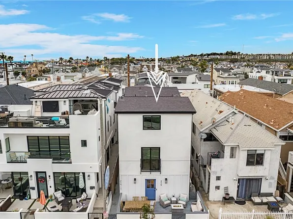 215 32nd St #A, Newport Beach, CA 92663