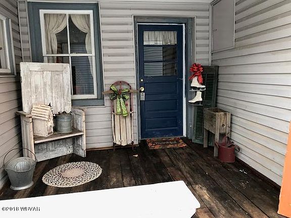 2nd image of 116 W Water St