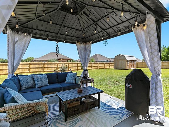 4th image of 10218 Wexford Ln