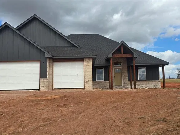 2420 Bear Creek Cir, Blanchard, OK 73010