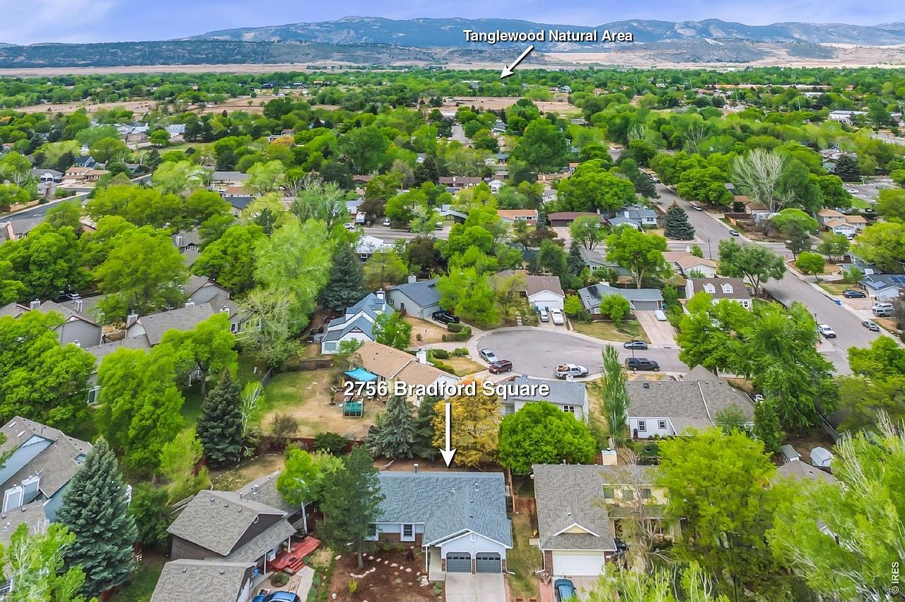 2756 Bradford Sq - Photo 3