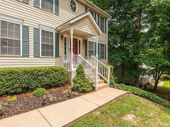 2nd image of 11806 Woodland View Dr