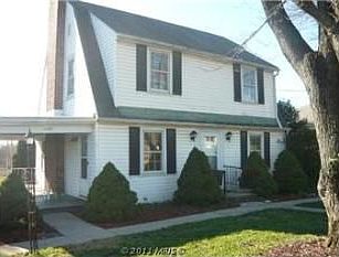 1st image of 1055 Jefferson Blvd