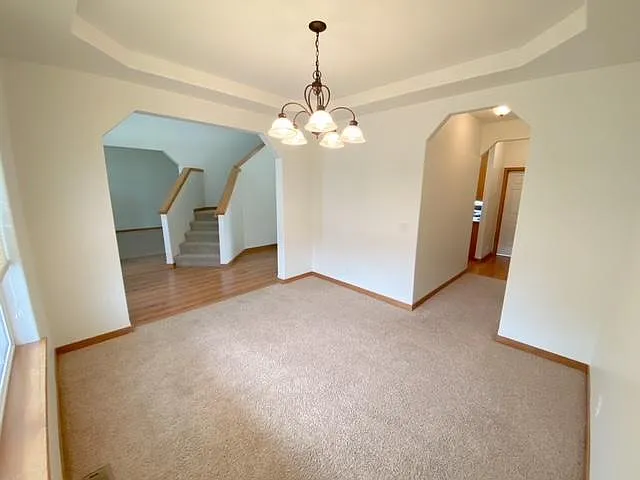 4 bed, 2.5 bath, 2952 sqft, $2,800 — Photo 4