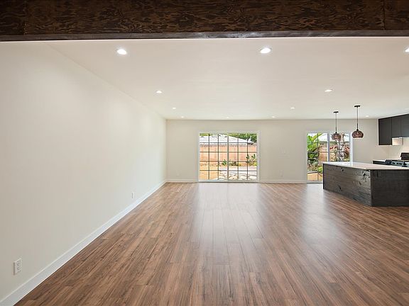 5th image of 7461 Genesta Ave