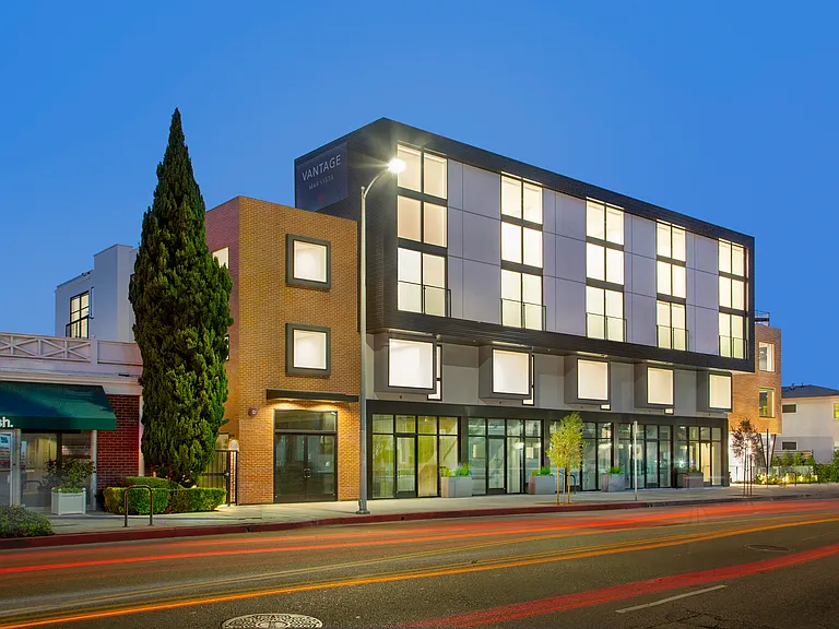 Vantage Mar Vista