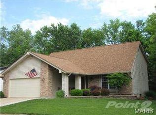 811 Westrun Dr, Ballwin, MO