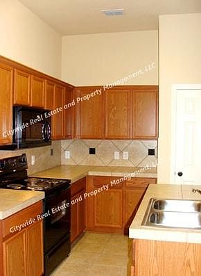 4th image of 1410 Piedmont Dr