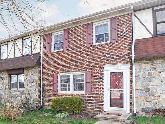 5th image of 22794 Lawrence Ave