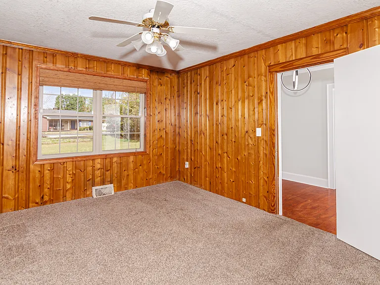 1416 Hilltop Dr — Photo 13