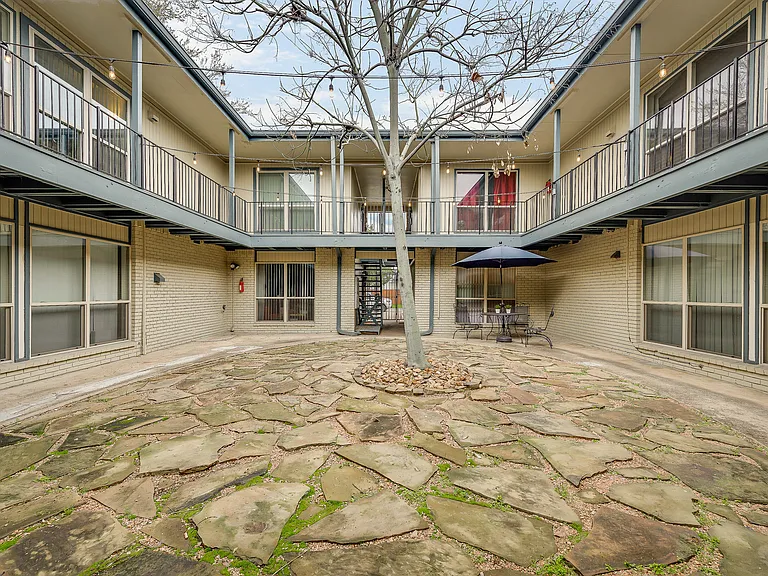 5330 Junius St — Photo 13