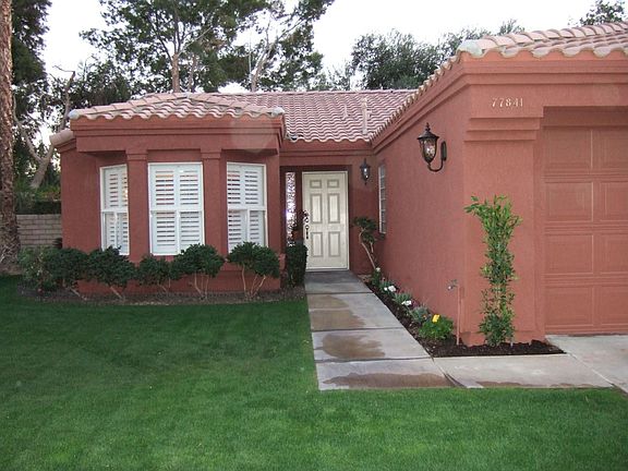 Wonderful yard and landscape