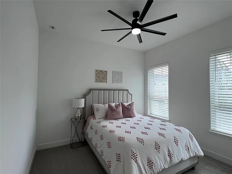 7002 Arnoldson St — Photo 29